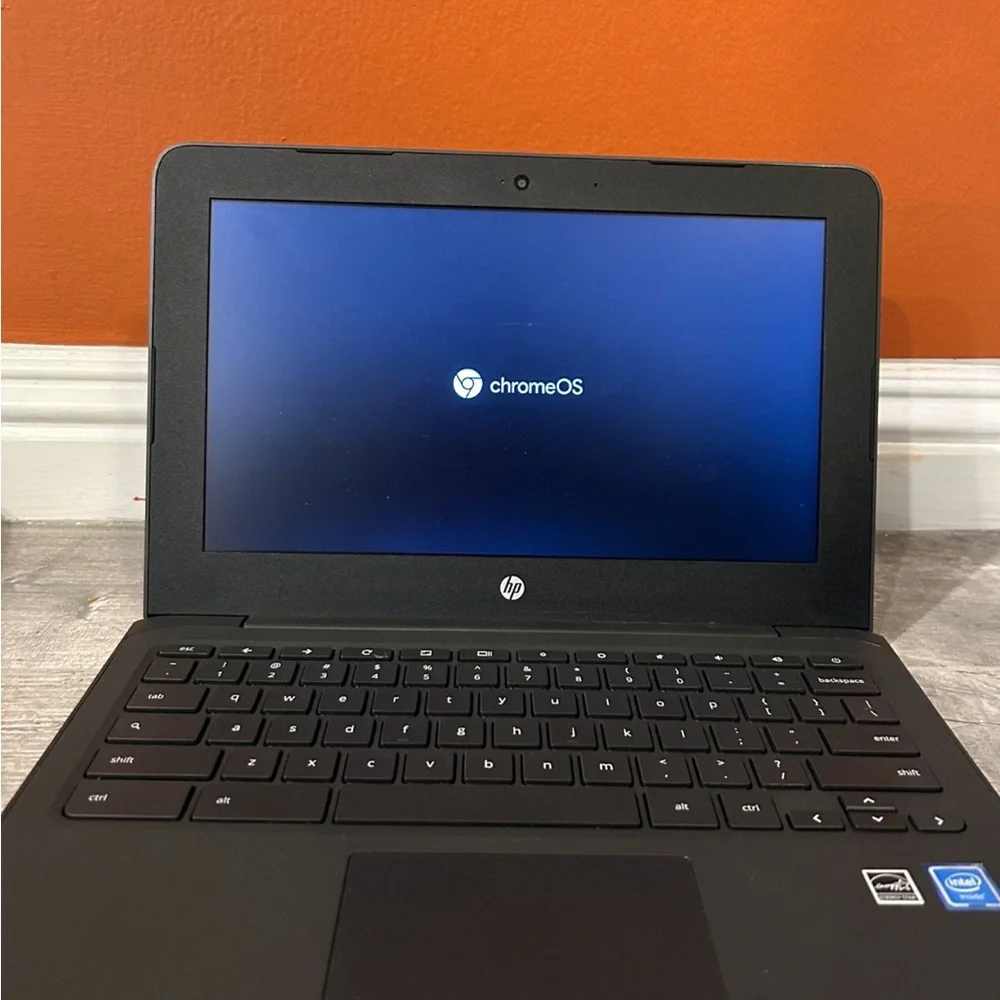 HP Chrome Laptop